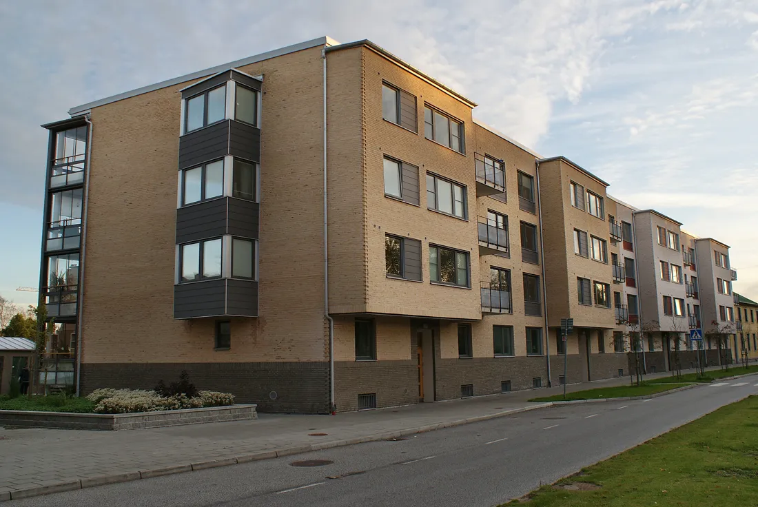 Nybyggt flerfamiljshus på Lundavägen 15–17 i Arlöv