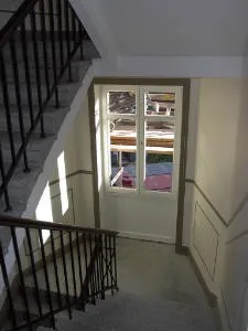 Trapphus med fönster
